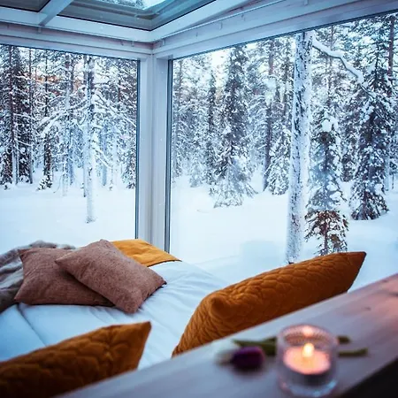 Arctic Skylight Hotel 2*