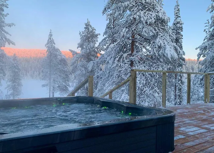 Arctic Skylight Äkäslompolo