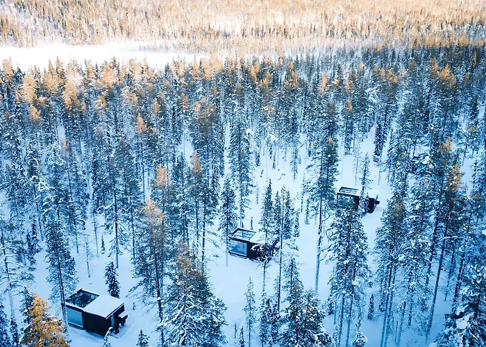 Arctic Skylight 2* Äkäslompolo